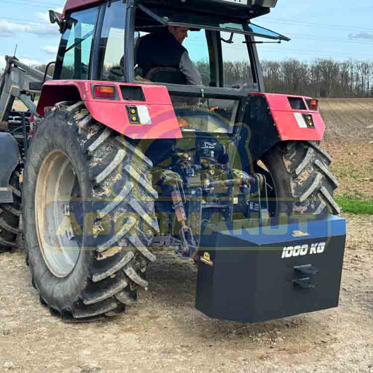 Masse à remplir 3 points tracteur. Outils pour tracteur, télescopique, valet de ferme, mini-chargeur.